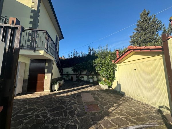 appartamento in vendita a Roma in zona Casal Morena