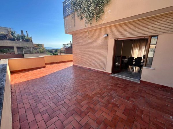 appartamento in vendita a Roma in zona Grottarossa