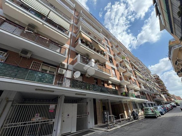 appartamento in vendita a Roma in zona Tuscolano