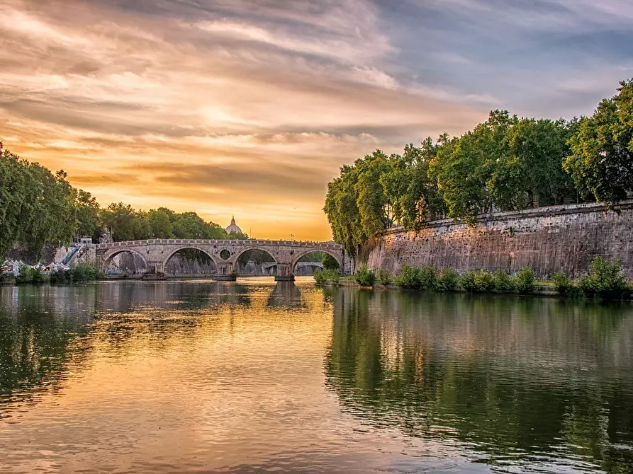 negozio in vendita a Roma in zona Esquilino