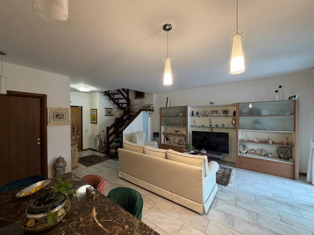 appartamento in vendita a Roma in zona Labaro