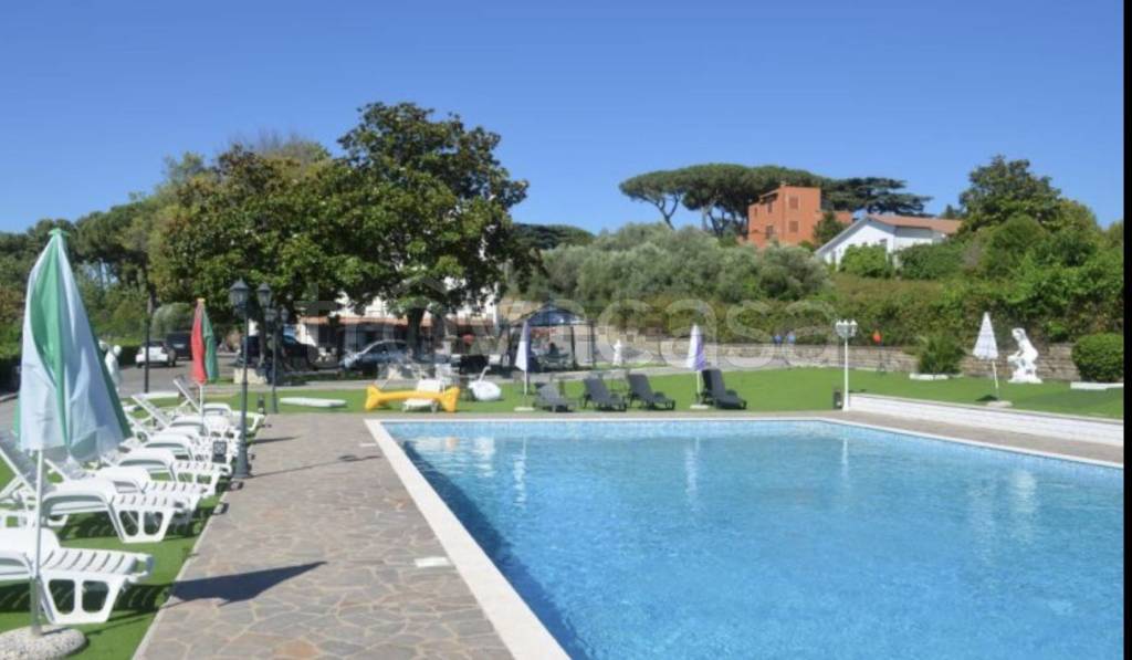 villa in vendita a Roma in zona Osteria del Curato