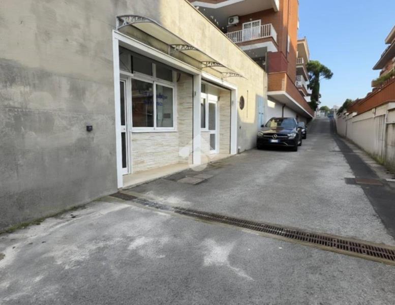 appartamento in vendita a Roma in zona Tor di Quinto