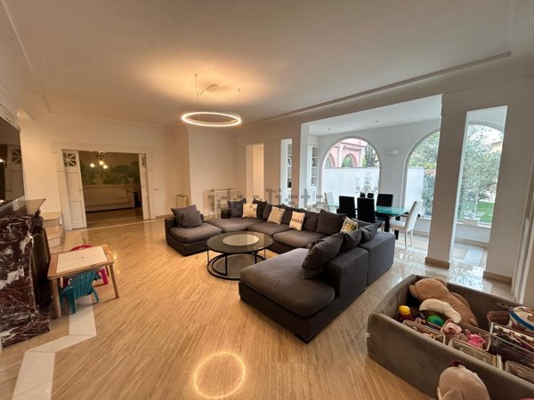 casa indipendente in vendita a Roma in zona Trigoria