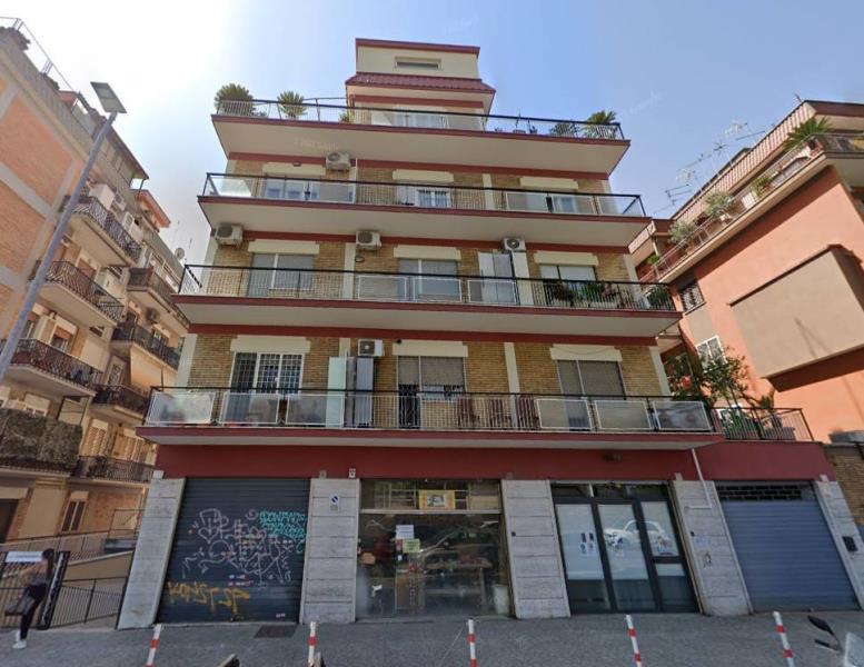 appartamento in vendita a Roma in zona Prenestino-Centocelle