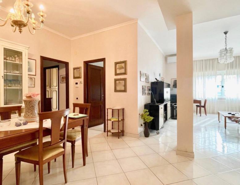 appartamento in vendita a Roma in zona Ostia