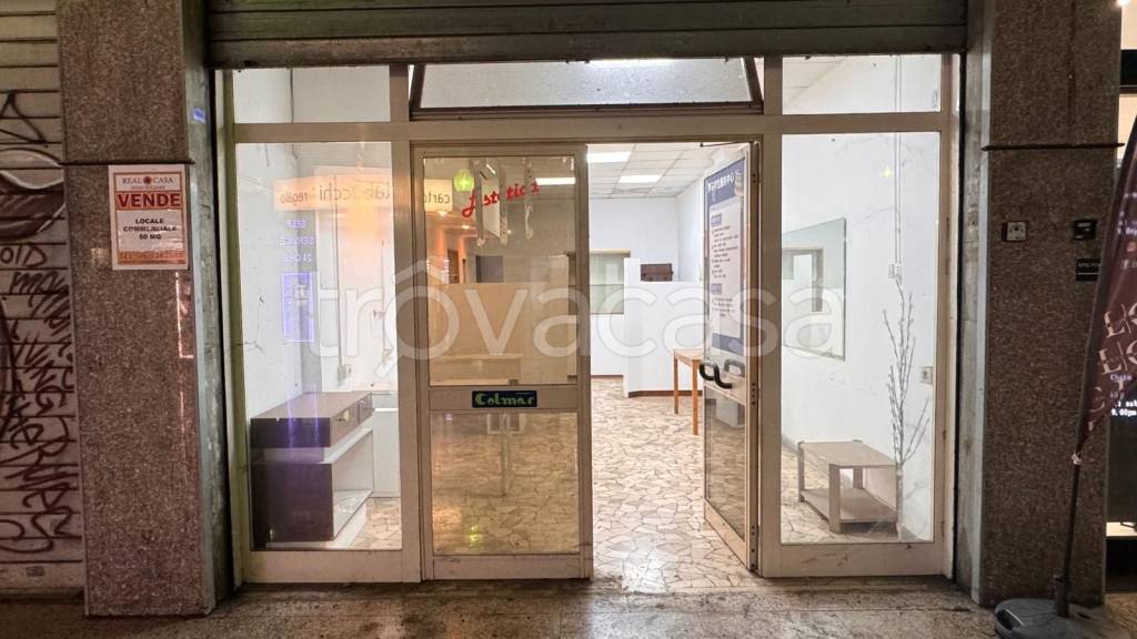 negozio in vendita a Roma