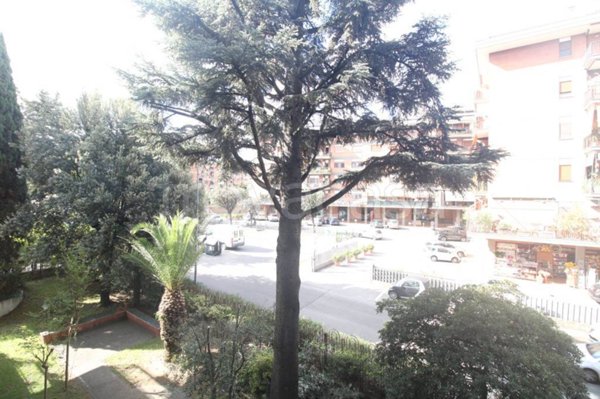 appartamento in vendita a Roma in zona Appio Claudio