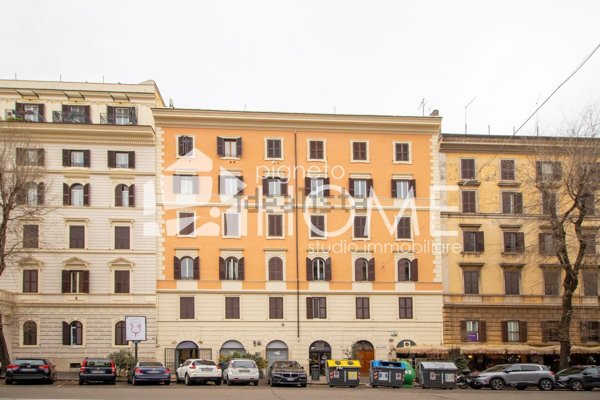 appartamento in vendita a Roma in zona Castro Pretorio