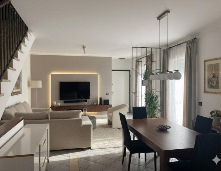 appartamento in vendita a Roma in zona Acilia