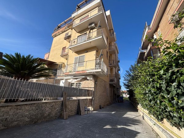 appartamento in vendita a Roma in zona Primavalle