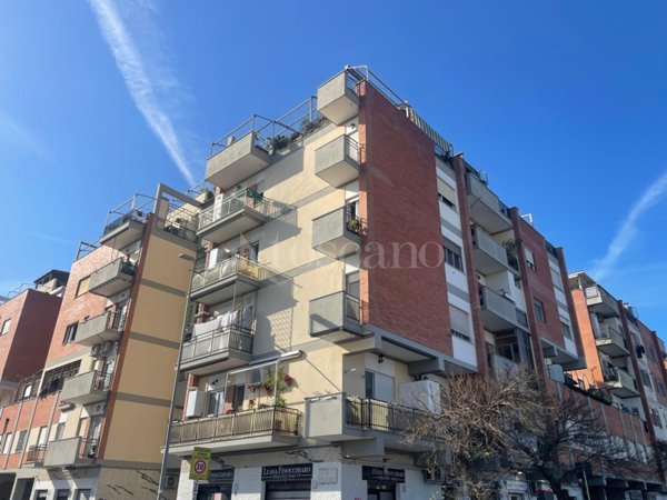 appartamento in vendita a Roma in zona Ostia