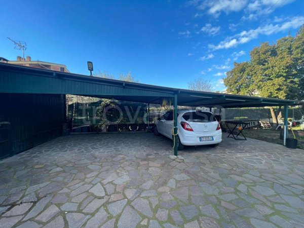 appartamento in vendita a Roma in zona Casal Morena