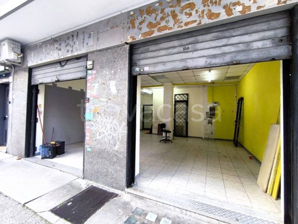negozio in vendita a Roma in zona Appio Claudio