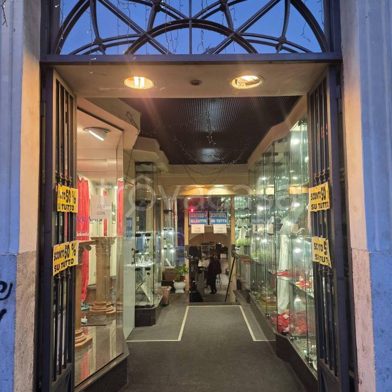 negozio in vendita a Roma in zona Gianicolense