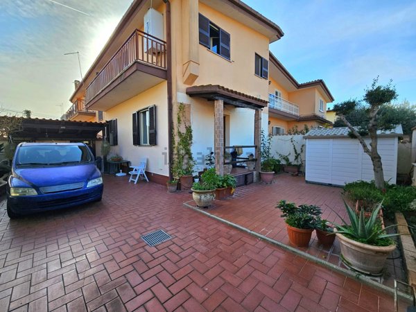 appartamento in vendita a Roma in zona Dragona/Bagnoletto