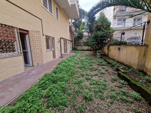 appartamento in vendita a Roma in zona Gianicolense