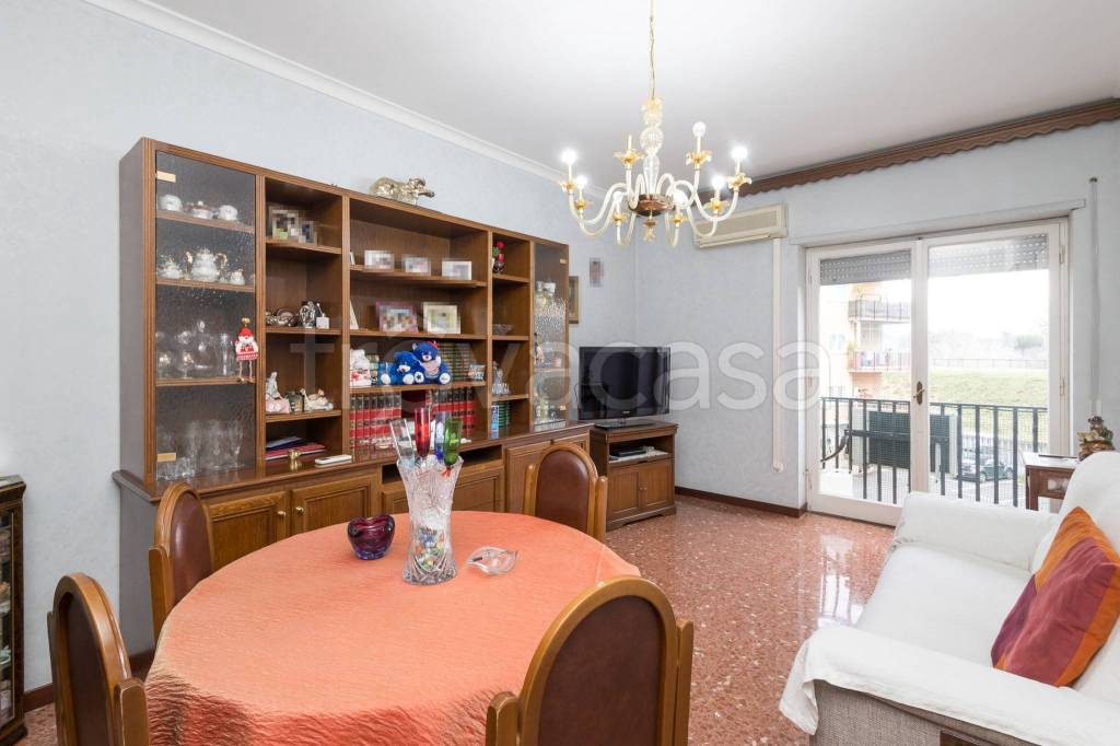 appartamento in vendita a Roma in zona Portuense