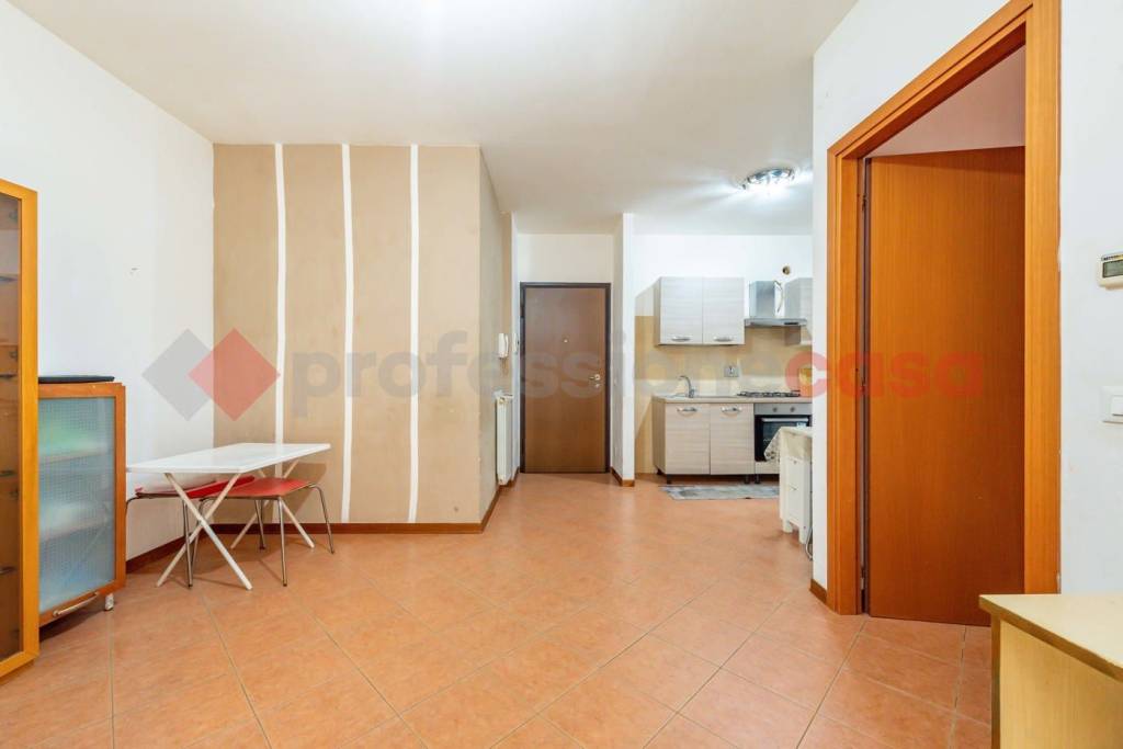 appartamento in vendita a Roma in zona Castelverde