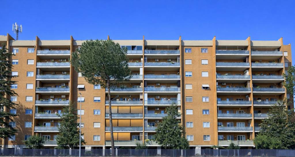 appartamento in vendita a Roma in zona Cinecittà