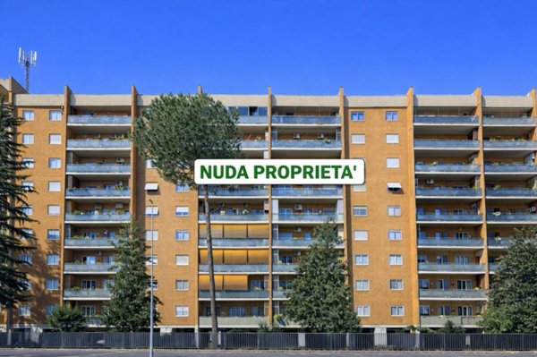 appartamento in vendita a Roma in zona Cinecittà