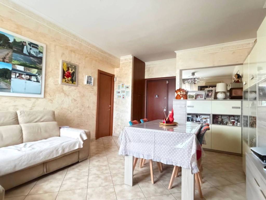 appartamento in vendita a Roma in zona Mezzocammino