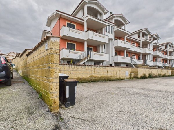 appartamento in vendita a Roma in zona Massimina/Casal Lumbroso