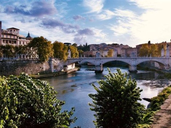 casa indipendente in vendita a Roma in zona Parione/Sant'Eustachio