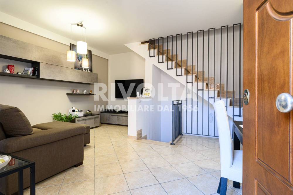 casa indipendente in vendita a Roma in zona Selva Candida