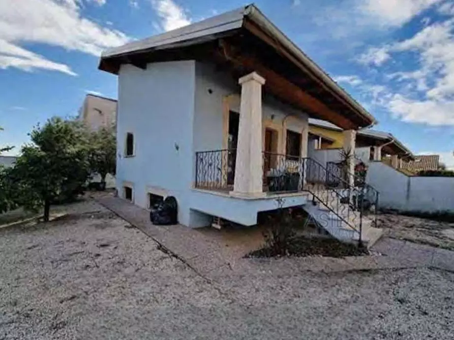 casa indipendente in vendita a Roma in zona Infernetto