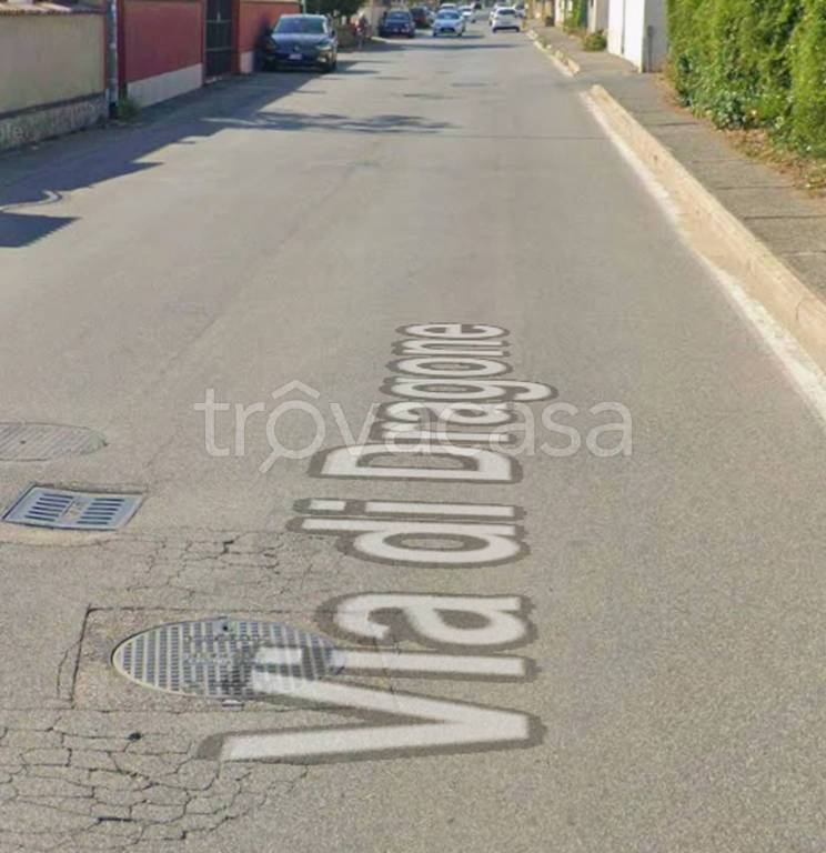 negozio in vendita a Roma in zona Dragona/Bagnoletto