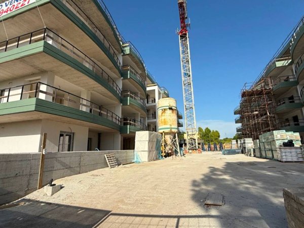 appartamento in vendita a Roma in zona Ostiense