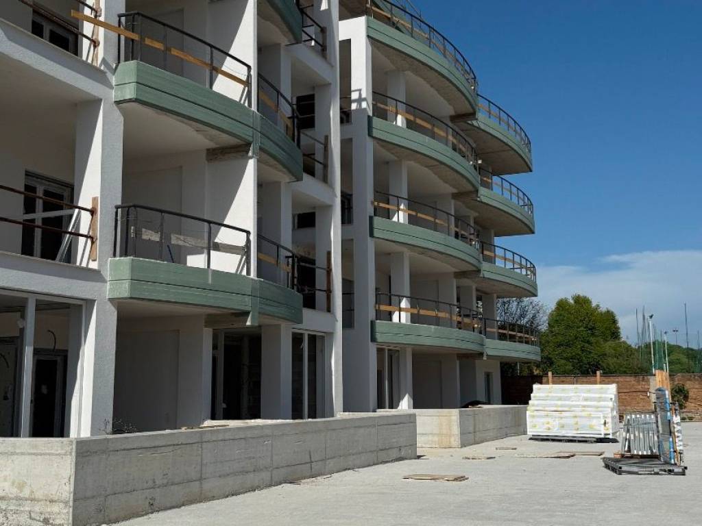 appartamento in vendita a Roma in zona Ostiense