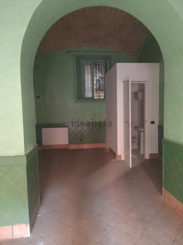 locale commerciale in vendita a Roma in zona Salario