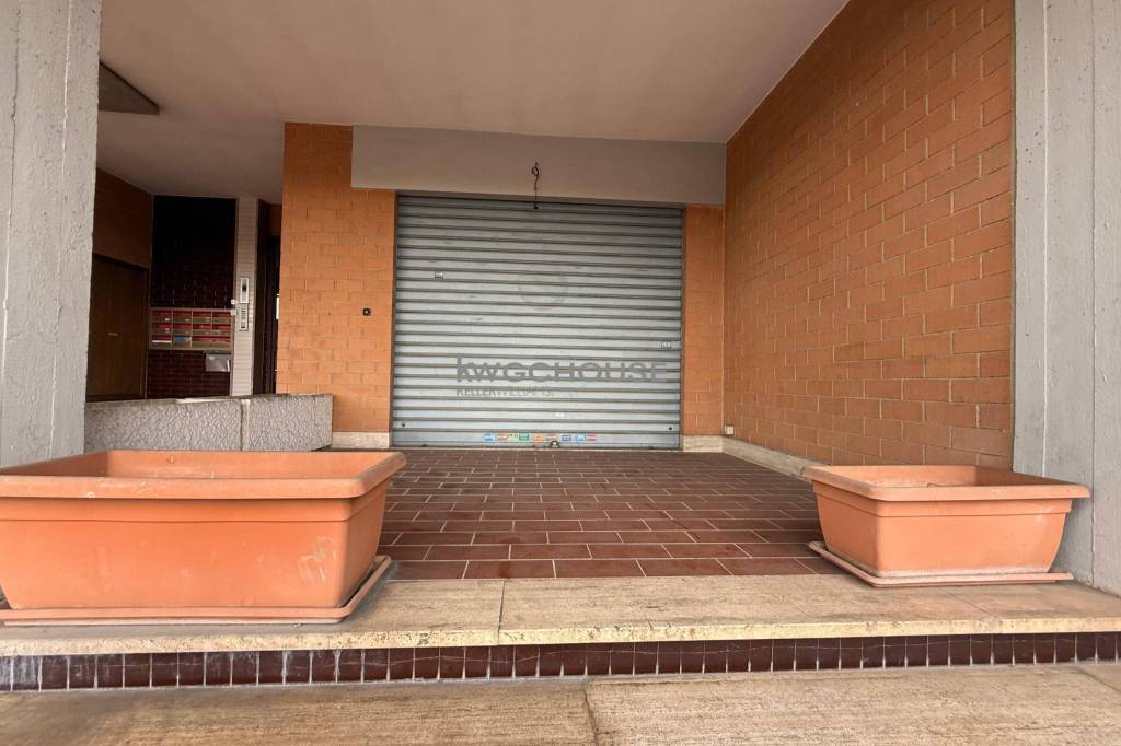 negozio in vendita a Roma in zona Gianicolense