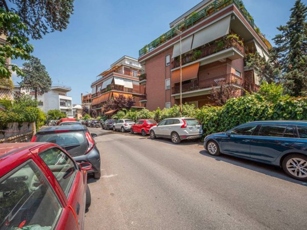 appartamento in vendita a Roma in zona Monte Sacro/Talenti