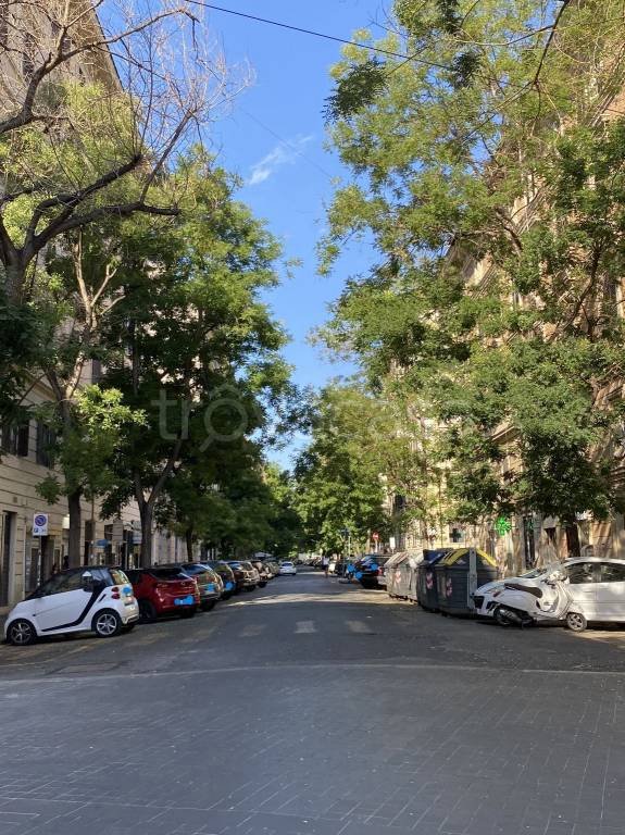 negozio in vendita a Roma in zona Rione Prati