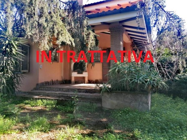 casa indipendente in vendita a Roma in zona Infernetto