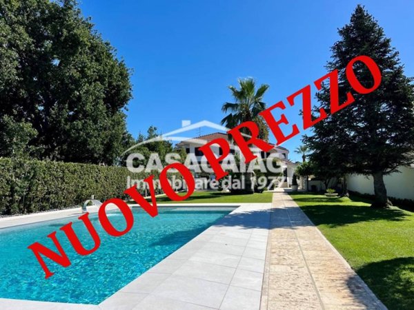 casa indipendente in vendita a Roma in zona Infernetto