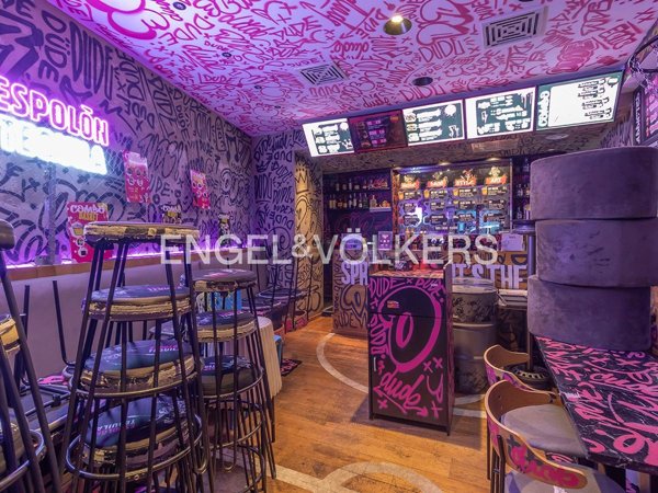 locale commerciale in vendita a Roma in zona Prenestino-Labicano