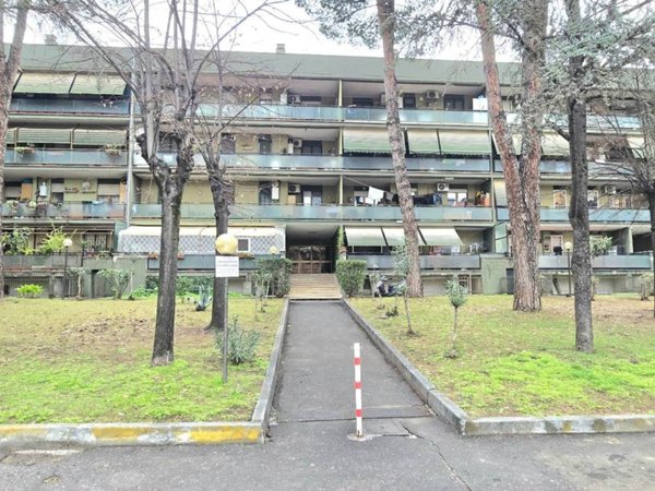 appartamento in vendita a Roma in zona Tor Bella Monaca