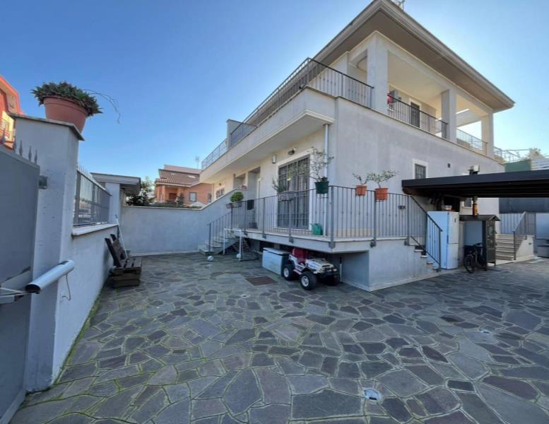 casa indipendente in vendita a Roma in zona Trigoria