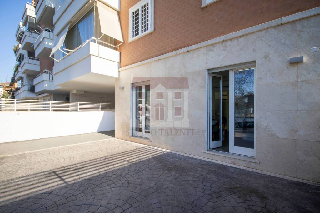 appartamento in vendita a Roma in zona Monte Sacro/Talenti