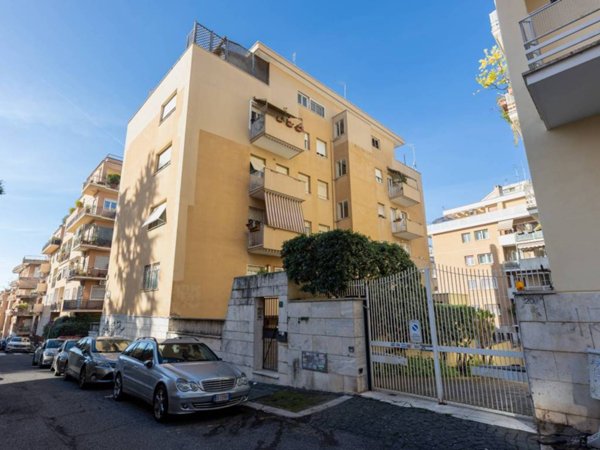 appartamento in vendita a Roma in zona Trionfale