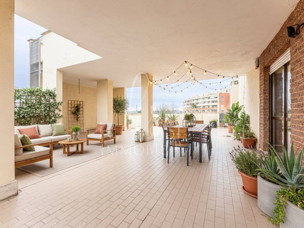 appartamento in vendita a Roma in zona Casal Monastero