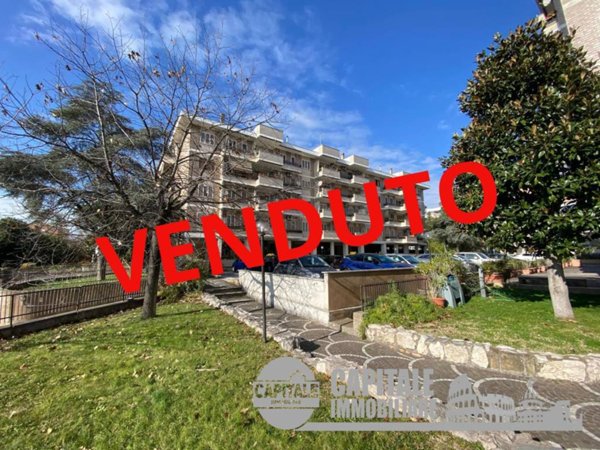 appartamento in vendita a Roma in zona Torrino