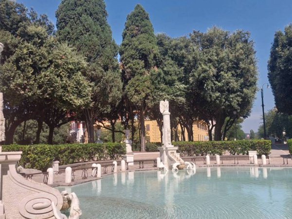 negozio in vendita a Roma in zona Della Vittoria