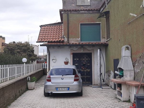 casa indipendente in vendita a Roma in zona Olgiata