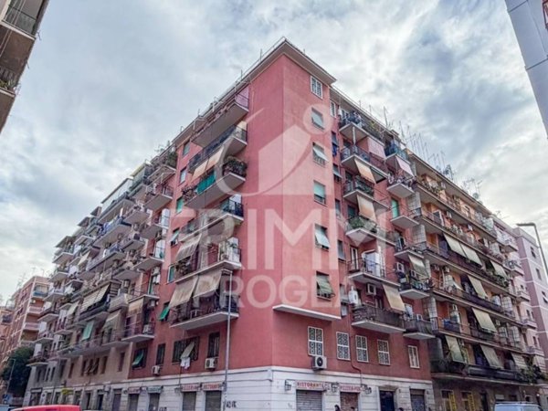 appartamento in vendita a Roma in zona Prenestino-Labicano
