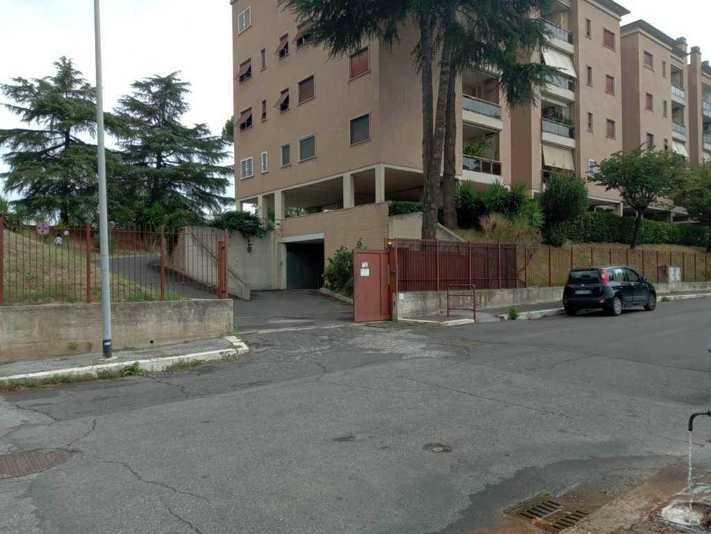 casa indipendente in vendita a Roma in zona Settecamini